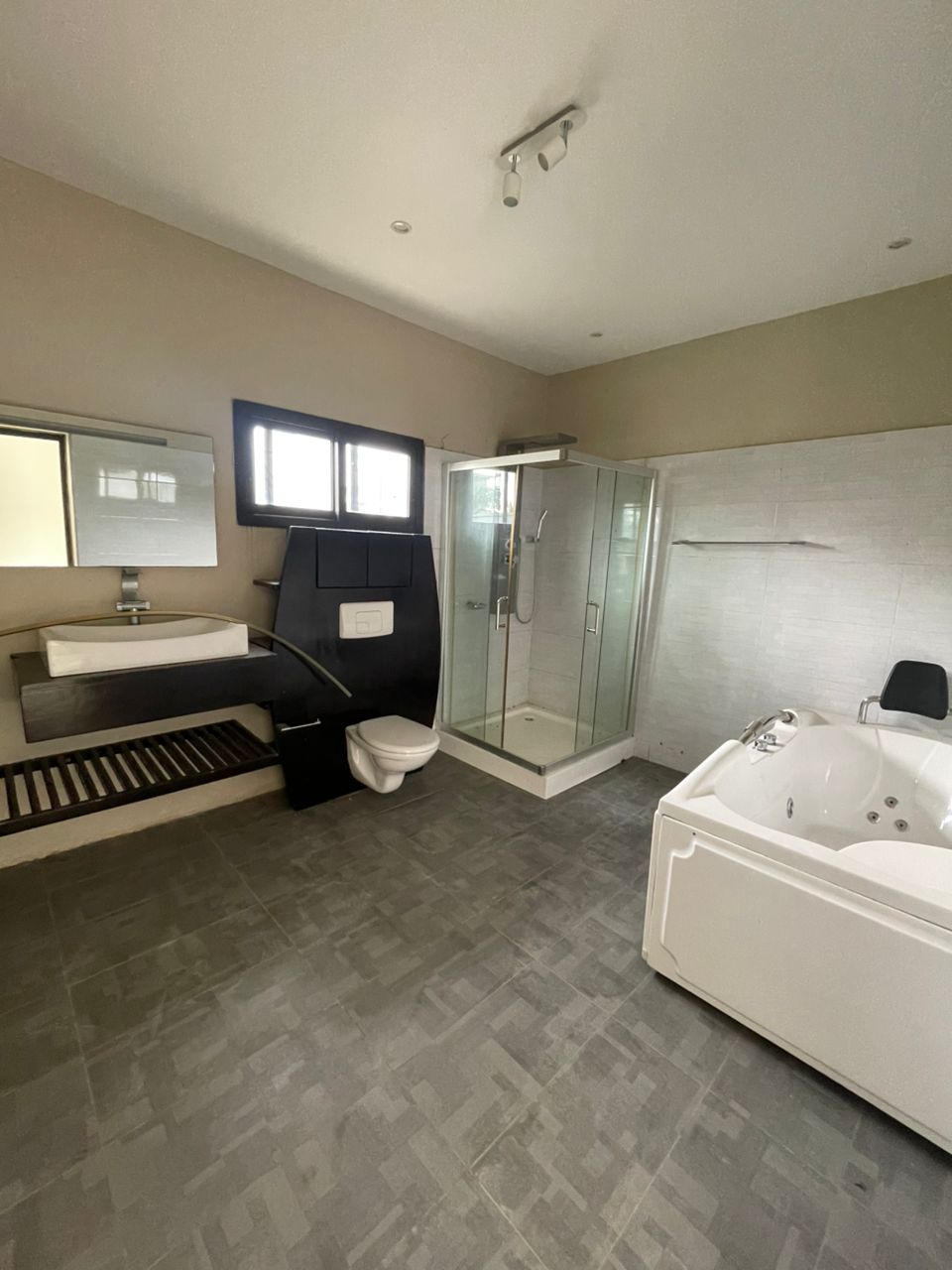 sdb villa mbadon