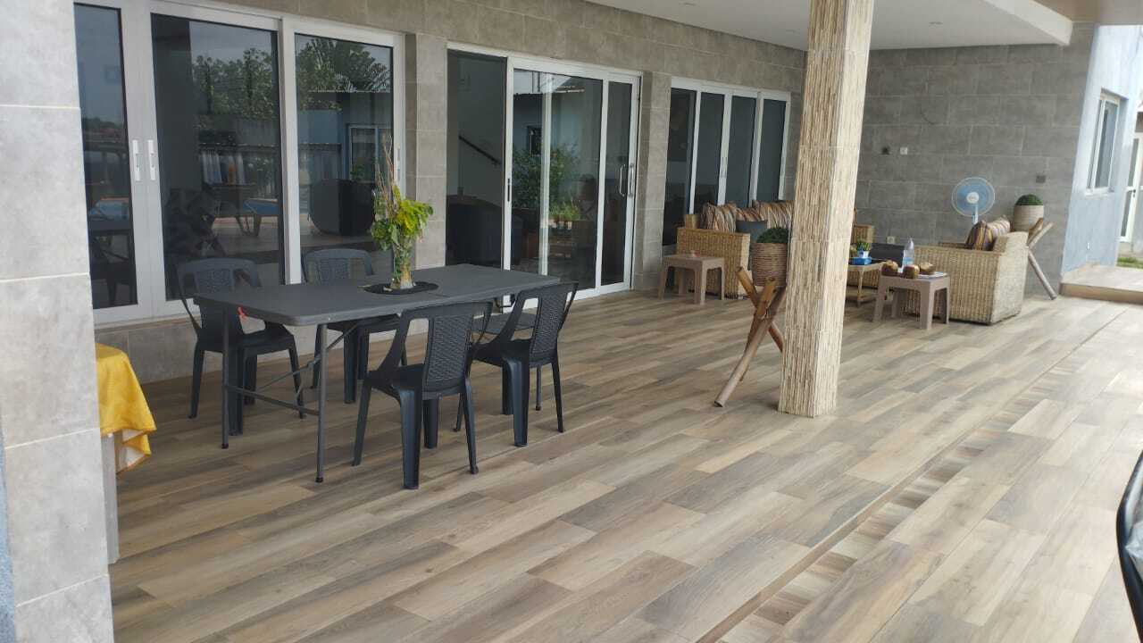 terrasse  villa bingerville village Bregbo