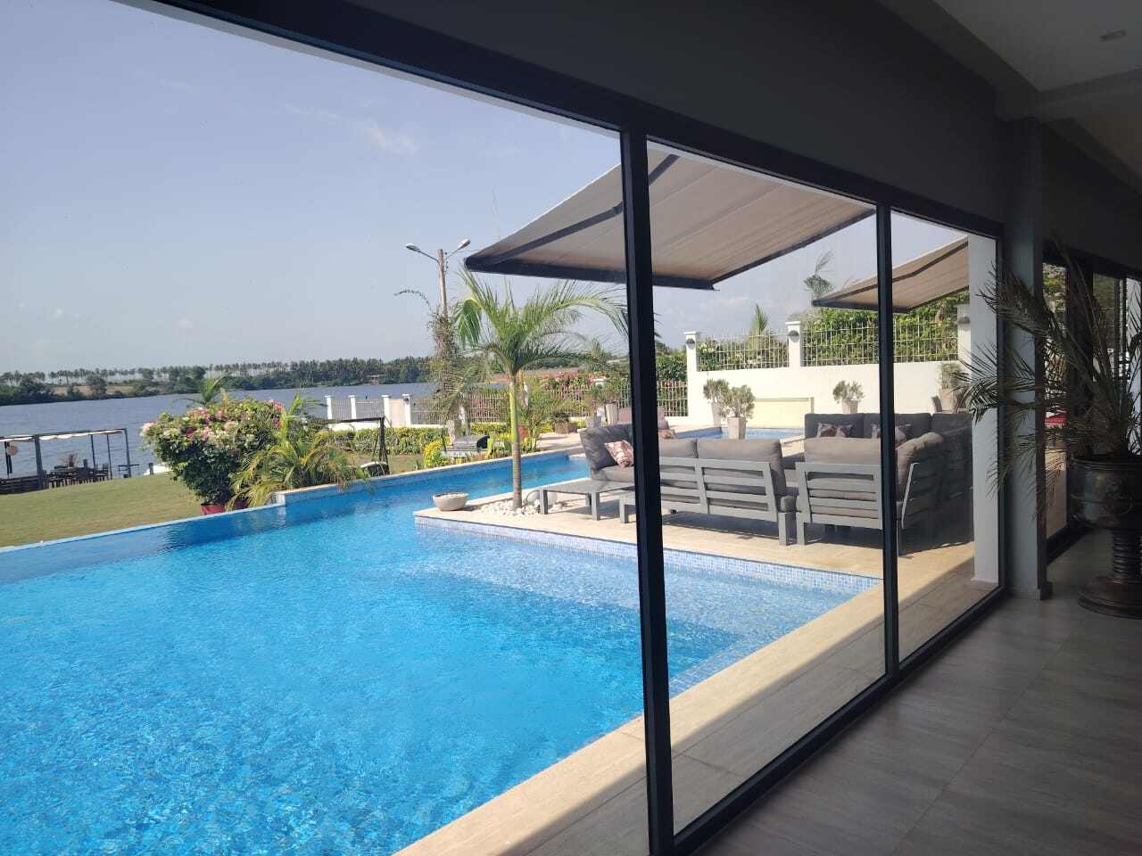 villa port bouet piscine-1